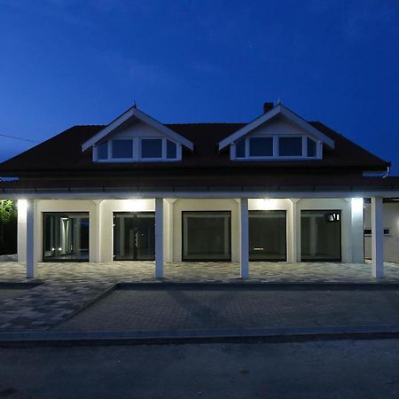 White Apartman シオーフォク エクステリア 写真