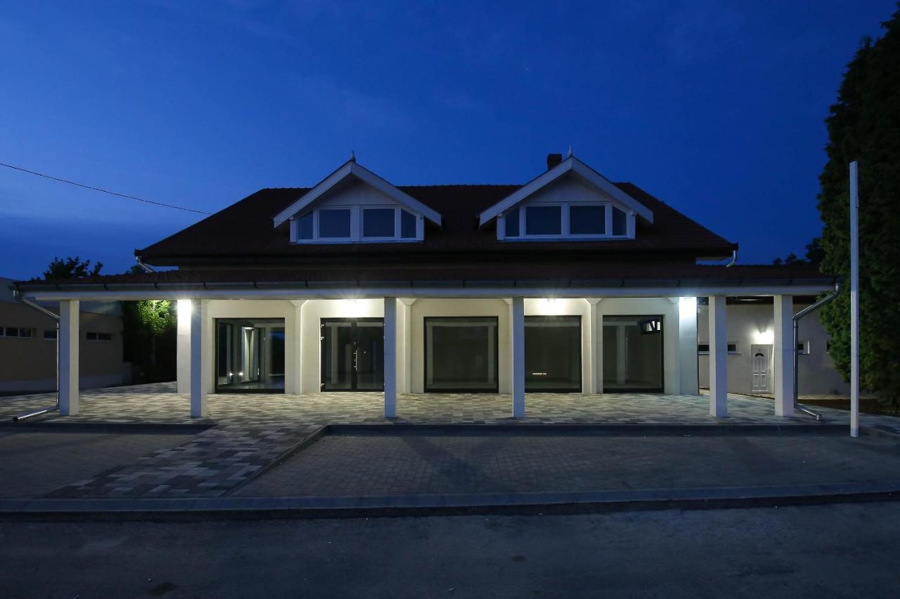 White Apartman シオーフォク エクステリア 写真